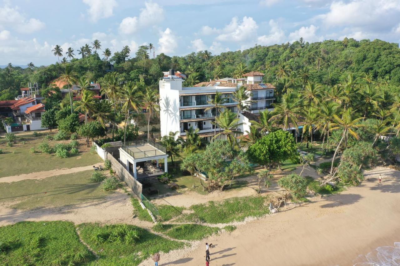 Naomi Beach Resort - Adults Only Weligama Esterno foto