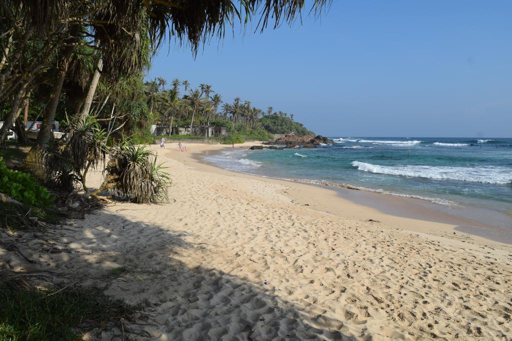 Naomi Beach Resort - Adults Only Weligama Esterno foto